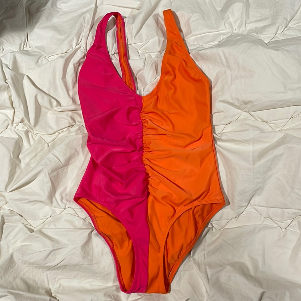 NWT Solid & Striped Lucia Two Toned